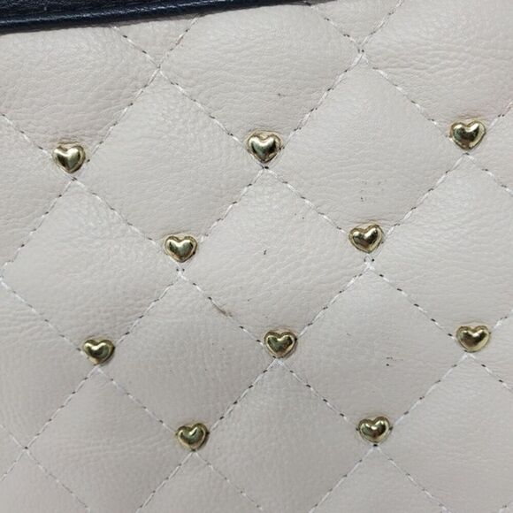 BETSEY JOHNSON Y2K SMALL CLUTCH WRISTLET ACCESSORY BAG & BLACK HEART PURSE CHARM - Picture 7 of 16